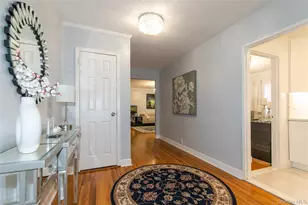 68 Wooleys Ln, Great Neck, NY 11023 - Photo 3