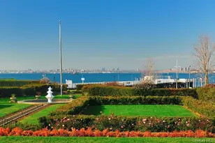 68 Wooleys Ln, Great Neck, NY 11023 - Photo 21