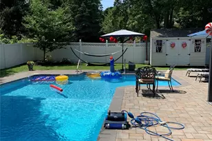 4 Park Rd, Rocky Point, NY 11778 - Photo 35