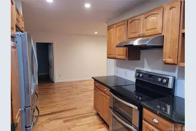 31 Apricot Road, Rocky Point, NY 11778 - Photo 5