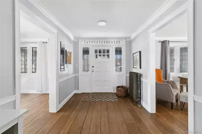 46 E Hyatt Avenue, Mount Kisco, NY 10549 - Photo 3