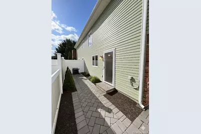 44 Derby Avenue, Greenlawn, NY 11740 - Photo 31