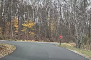 138 Round Hill Rd, Walden, NY 12586 - Photo 5