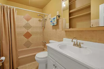 205 Sneden Place W #205, Spring Valley, NY 10977 - Photo 15