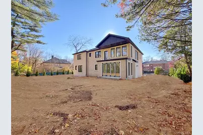 97 Parkway Drive, Roslyn Heights, NY 11577 - Photo 5