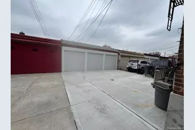 3080 37th Street, Astoria, NY 11103 - Photo 3