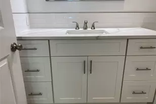 840 Montauk Hwy, Copiague, NY 11726 - Photo 15