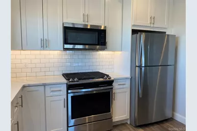 840 Montauk Highway #3C, Copiague, NY 11726 - Photo 7