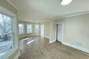 89 S Cherry St, Poughkeepsie, NY 12601 - Photo 3