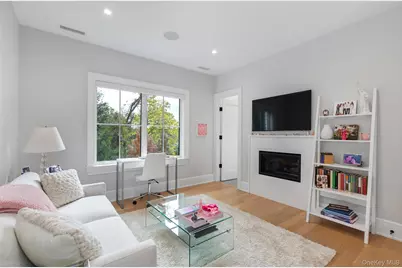 16 Myrtledale Road, Scarsdale, NY 10583 - Photo 29