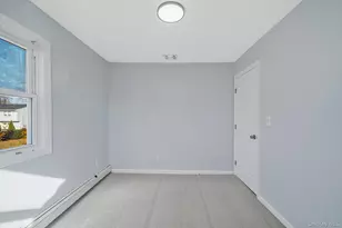 445 45th St, Copiague, NY 11726 - Photo 17