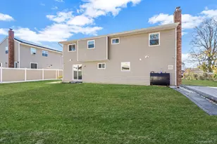 445 45th St, Copiague, NY 11726 - Photo 39