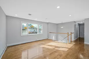 445 45th St, Copiague, NY 11726 - Photo 15