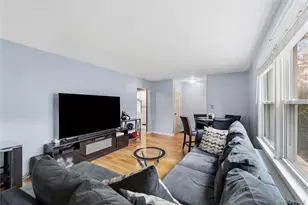 252-01 72nd Ave, Bellerose, NY 11426 - Photo 5