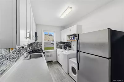 252-01 72nd Avenue #Lower, Bellerose, NY 11426 - Photo 7