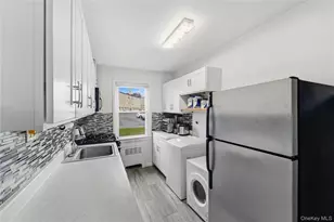 252-01 72nd Ave, Bellerose, NY 11426 - Photo 7