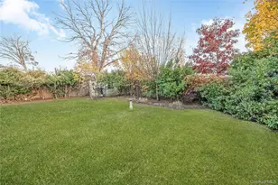 4 Florida Ave, Copiague, NY 11726 - Photo 5