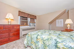 4 Florida Ave, Copiague, NY 11726 - Photo 19