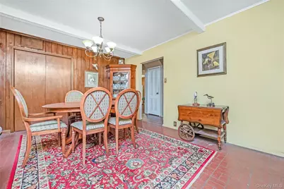 4 Florida Avenue, Copiague, NY 11726 - Photo 9