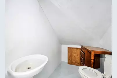 143 Blacksmith Road E, Levittown, NY 11756 - Photo 21