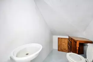 143 Blacksmith Rd E, Levittown, NY 11756 - Photo 21