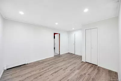 143 Blacksmith Road E, Levittown, NY 11756 - Photo 7