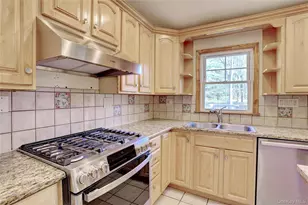 158 Summit Park Rd, Spring Valley, NY 10977 - Photo 5