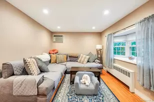 24 W Oak St, Farmingdale, NY 11735 - Photo 5