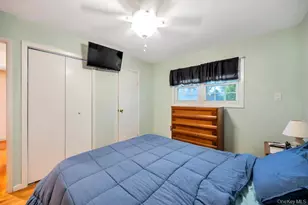 24 W Oak St, Farmingdale, NY 11735 - Photo 21