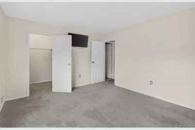 8 Knightsbridge #A, Poughkeepsie, NY 12603 - Photo 21