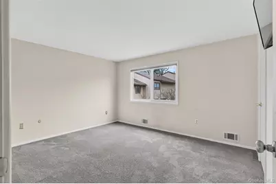 8 Knightsbridge #A, Poughkeepsie, NY 12603 - Photo 19