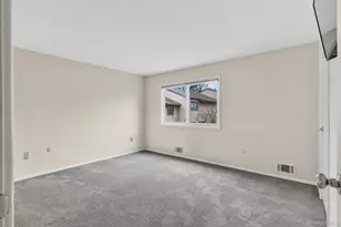 8 Knightsbridge, Poughkeepsie, NY 12603 - Photo 19