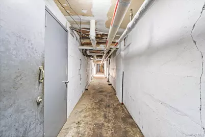 20502 Hillside Avenue, Hollis, NY 11423 - Photo 27