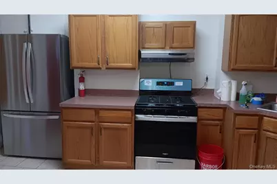 1811 Wallace Avenue, Bronx, NY 10462 - Photo 3