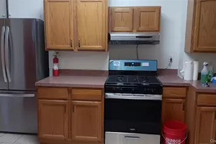 1811 Wallace Ave, Bronx, NY 10462 - Photo 3