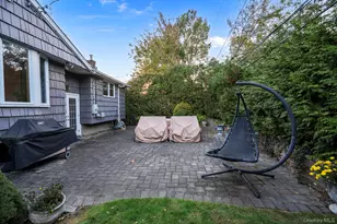 158 Old Courthouse Rd, Manhasset Hills, NY 11040 - Photo 39