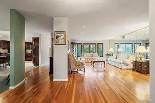 158 Old Courthouse Rd, Manhasset Hills, NY 11040 - Photo 5