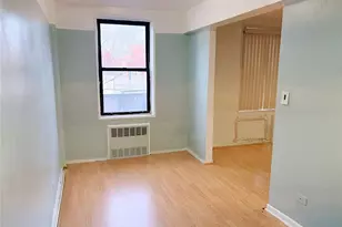 152-72 Melbourne Ave, Flushing, NY 11367 - Photo 3