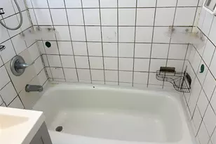 152-72 Melbourne Ave, Flushing, NY 11367 - Photo 9