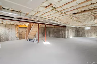 3421 Hawthorne Drive N, Wantagh, NY 11793 - Photo 43