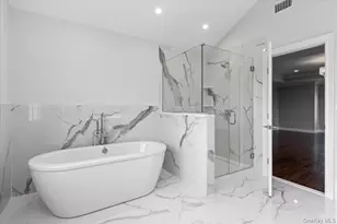 3421 Hawthorne Dr N, Wantagh, NY 11793 - Photo 37