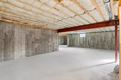 3421 Hawthorne Drive N, Wantagh, NY 11793 - Photo 41