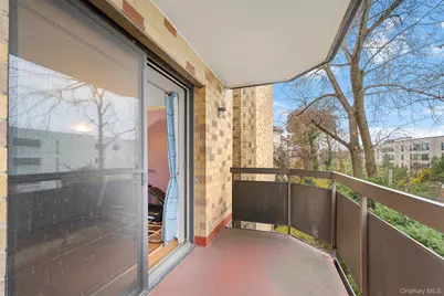 141 Great Neck Road #2G, Great Neck, NY 11021 - Photo 25