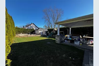 44 Buffet Place, Huntington Station, NY 11746 - Photo 11