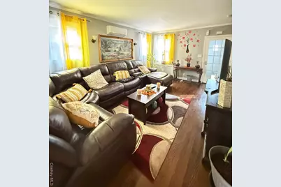 18906 121st Avenue, Saint Albans, NY 11412 - Photo 3