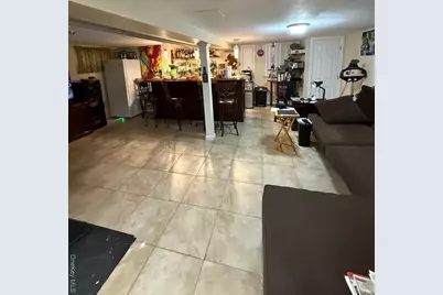 18906 121st Avenue, Saint Albans, NY 11412 - Photo 15