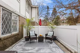 87 Birchwood Rd, Medford, NY 11763 - Photo 15