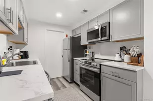 87 Birchwood Rd, Medford, NY 11763 - Photo 7