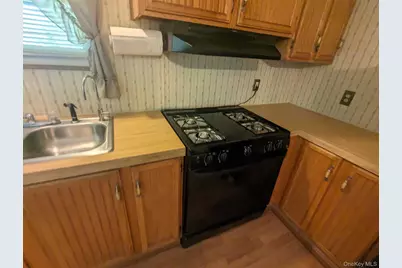 132 North Montgomery Street #C11, Walden, NY 12586 - Photo 7