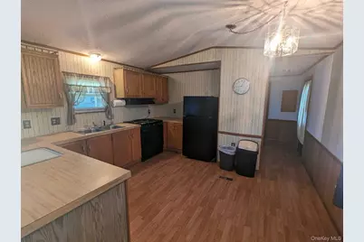 132 North Montgomery Street #C11, Walden, NY 12586 - Photo 11